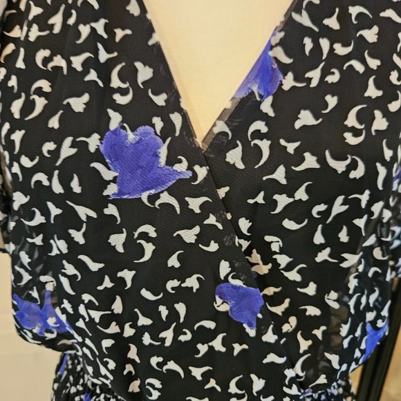 BCBGeneration Dress size XL Color Fallen petals - Picture 3 of 15